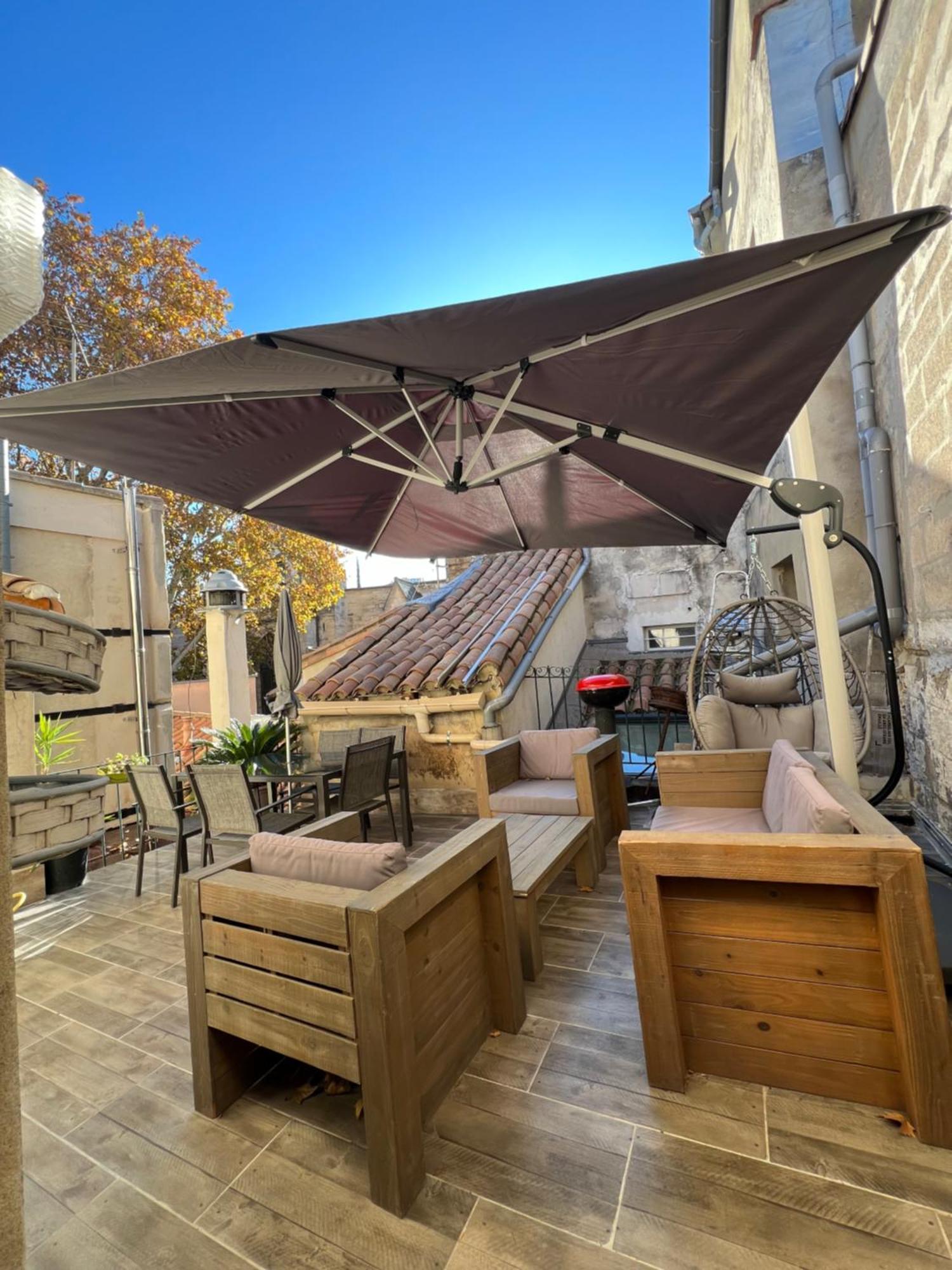 Renove, Vue Sur Palais Des Papes, Terrasse Et Wifi Troisieme Etage Avignon Exterior foto