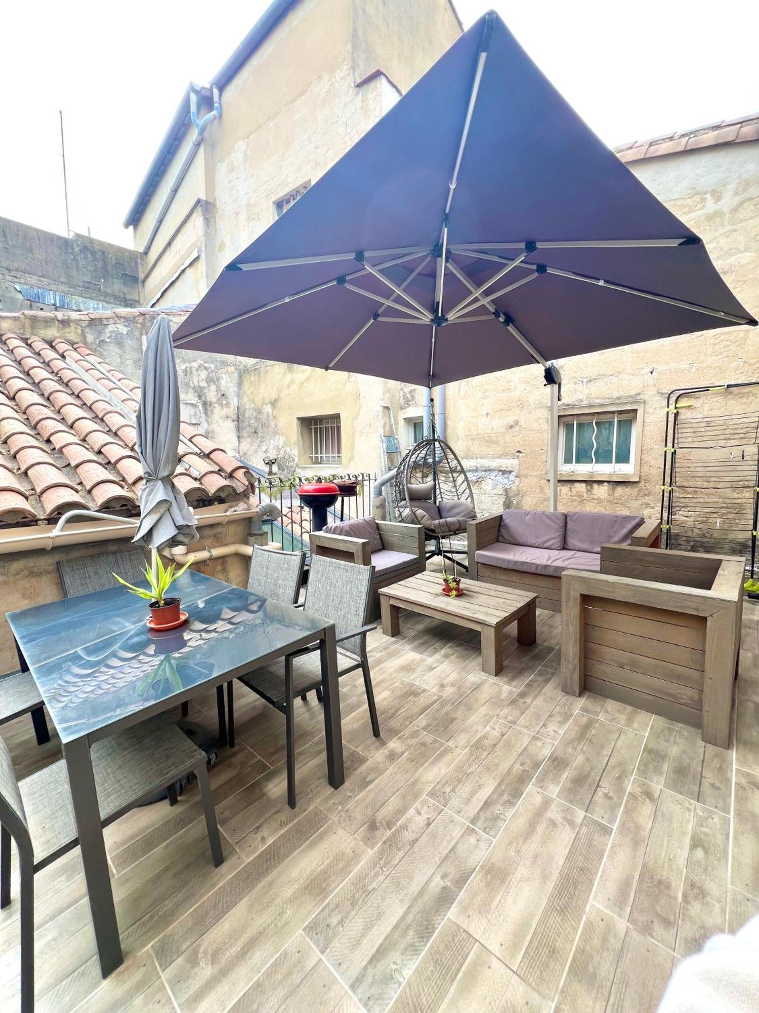 Renove, Vue Sur Palais Des Papes, Terrasse Et Wifi Troisieme Etage Avignon Exterior foto